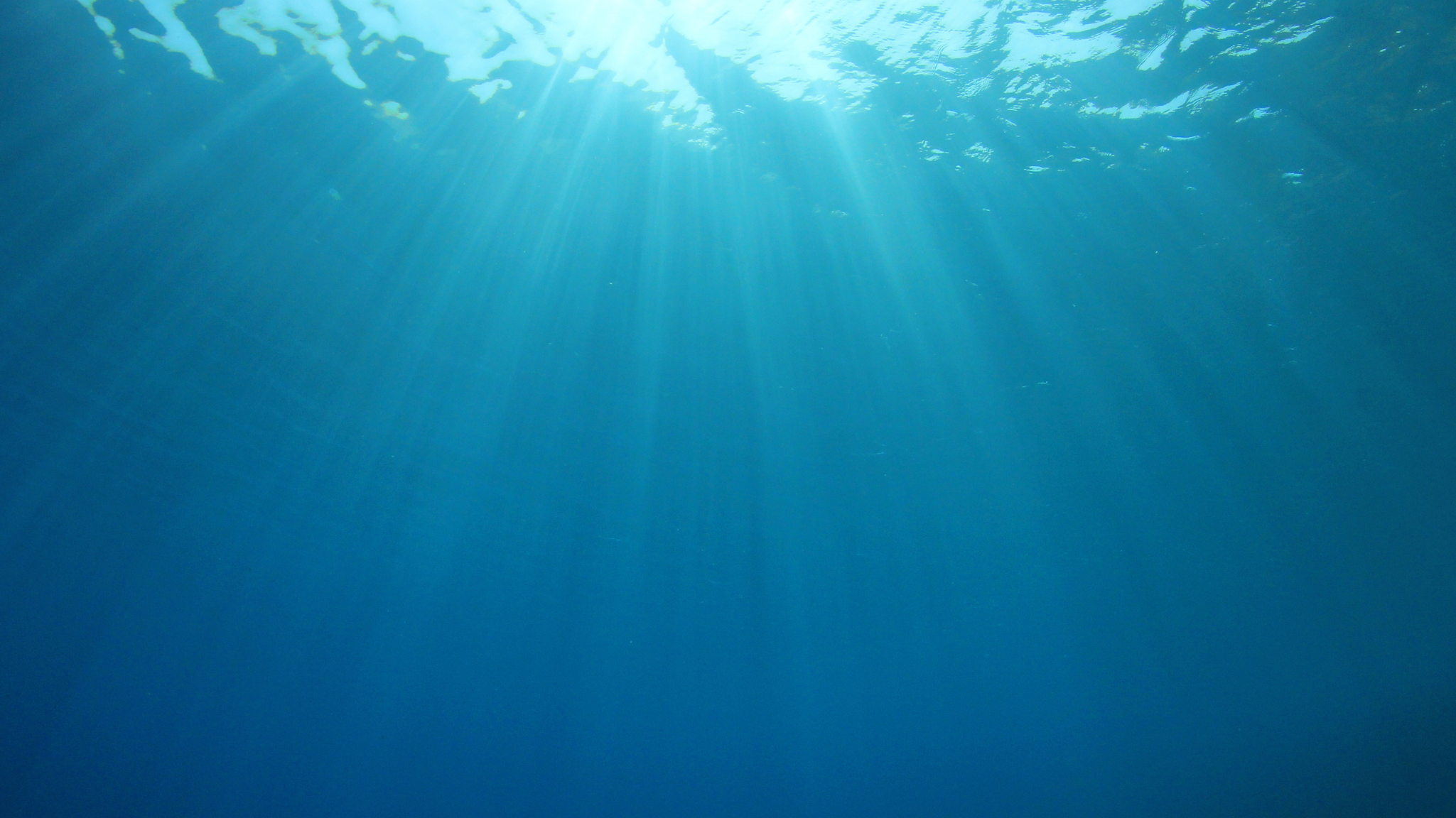 light under water